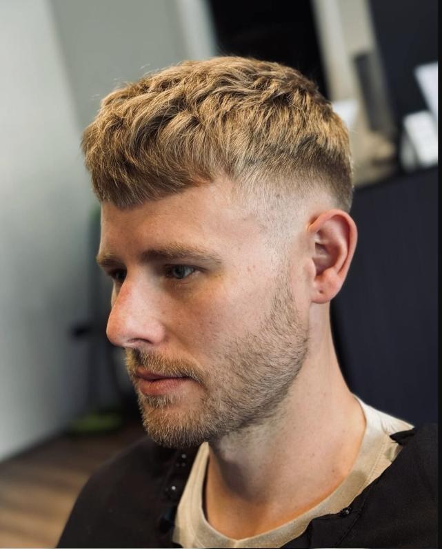 Textured crop with mid fade